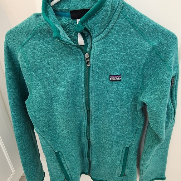 Patagonia Jackets & Blazers - Womens Patagonia zip up in green